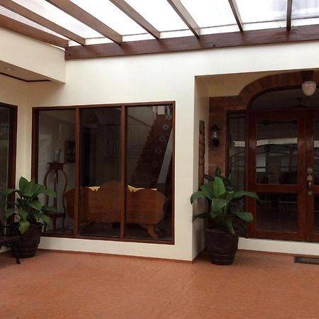 Casa Roces Legazpi Exterior foto
