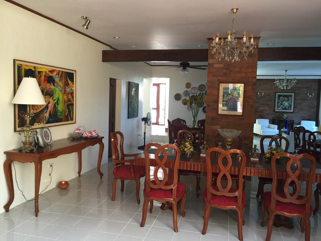 Casa Roces Legazpi Exterior foto