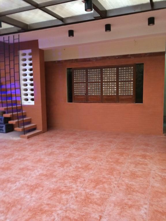 Casa Roces Legazpi Exterior foto