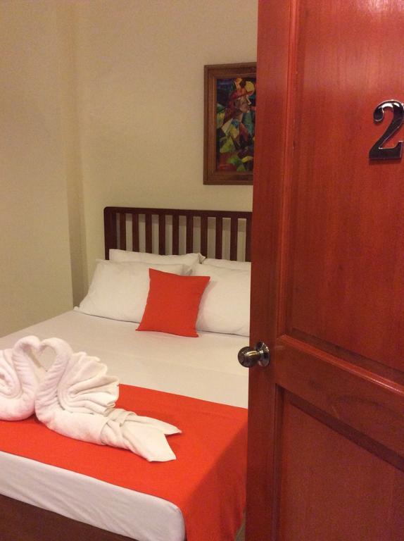 Casa Roces Legazpi Quarto foto